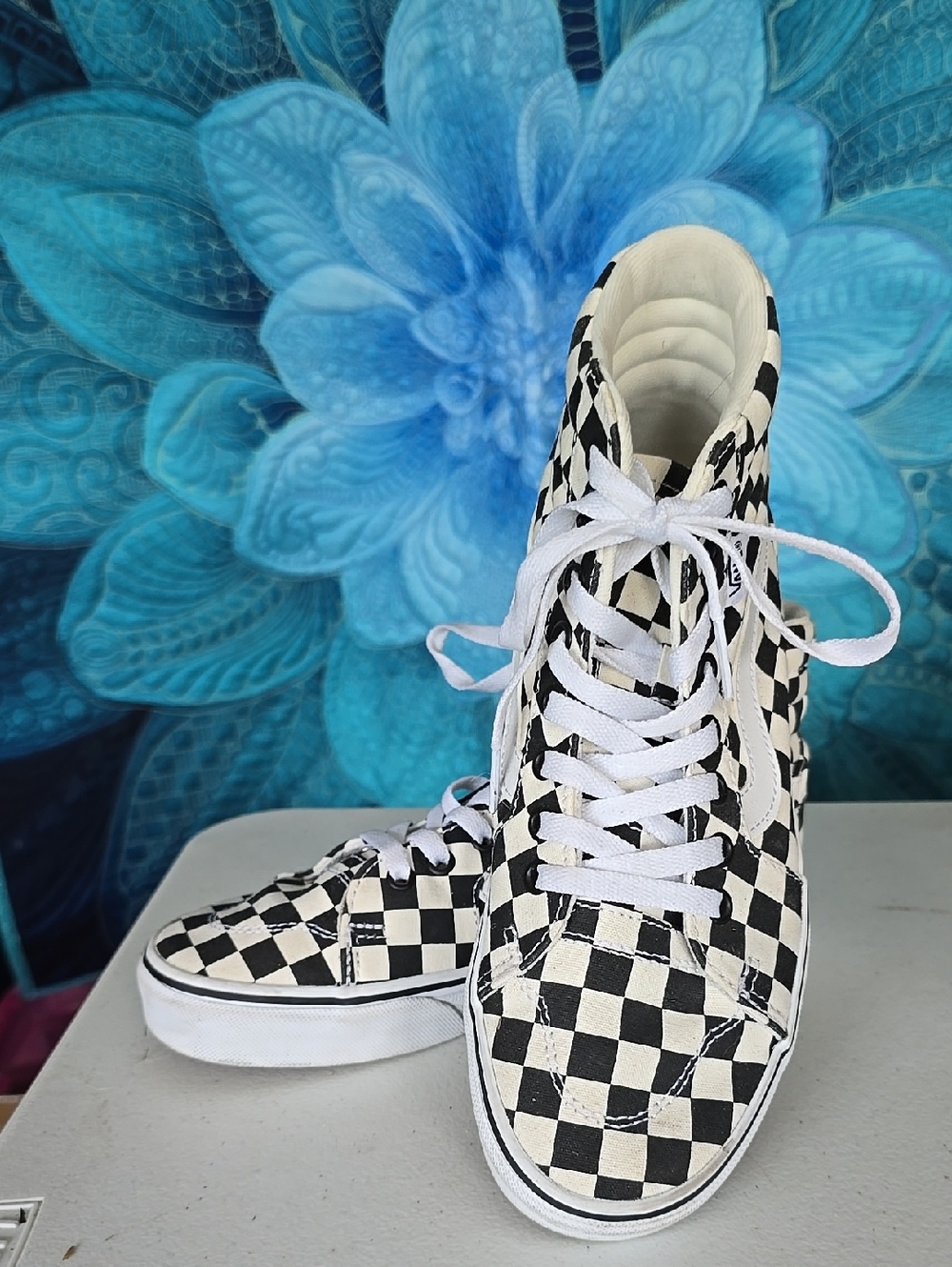 Vans Checkerboard High-Top Lace-Up Women's Sneakers - Black & White Size 8